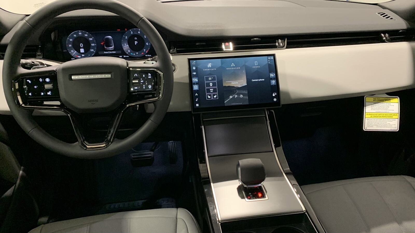 2026 Land Rover Range Rover Evoque S photo 4