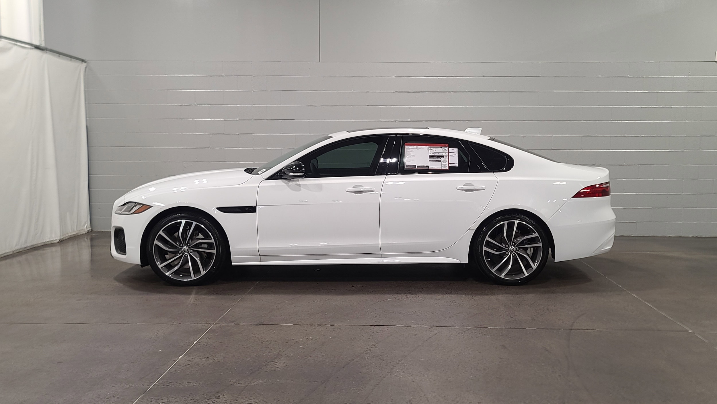 2024 Jaguar XF R-Dynamic SE photo 6