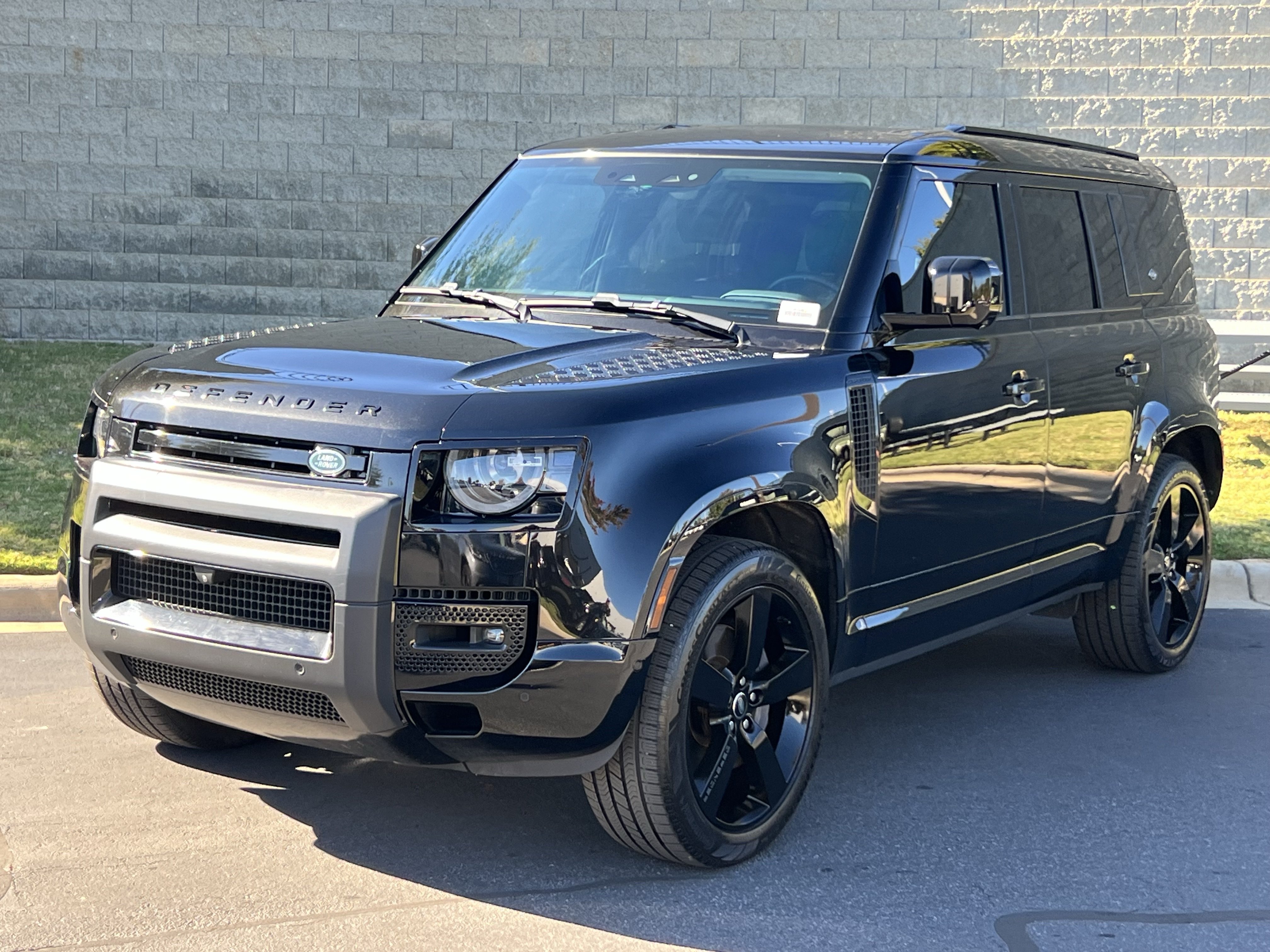 Certified 2024 Land Rover Defender X-Dynamic SE SUV