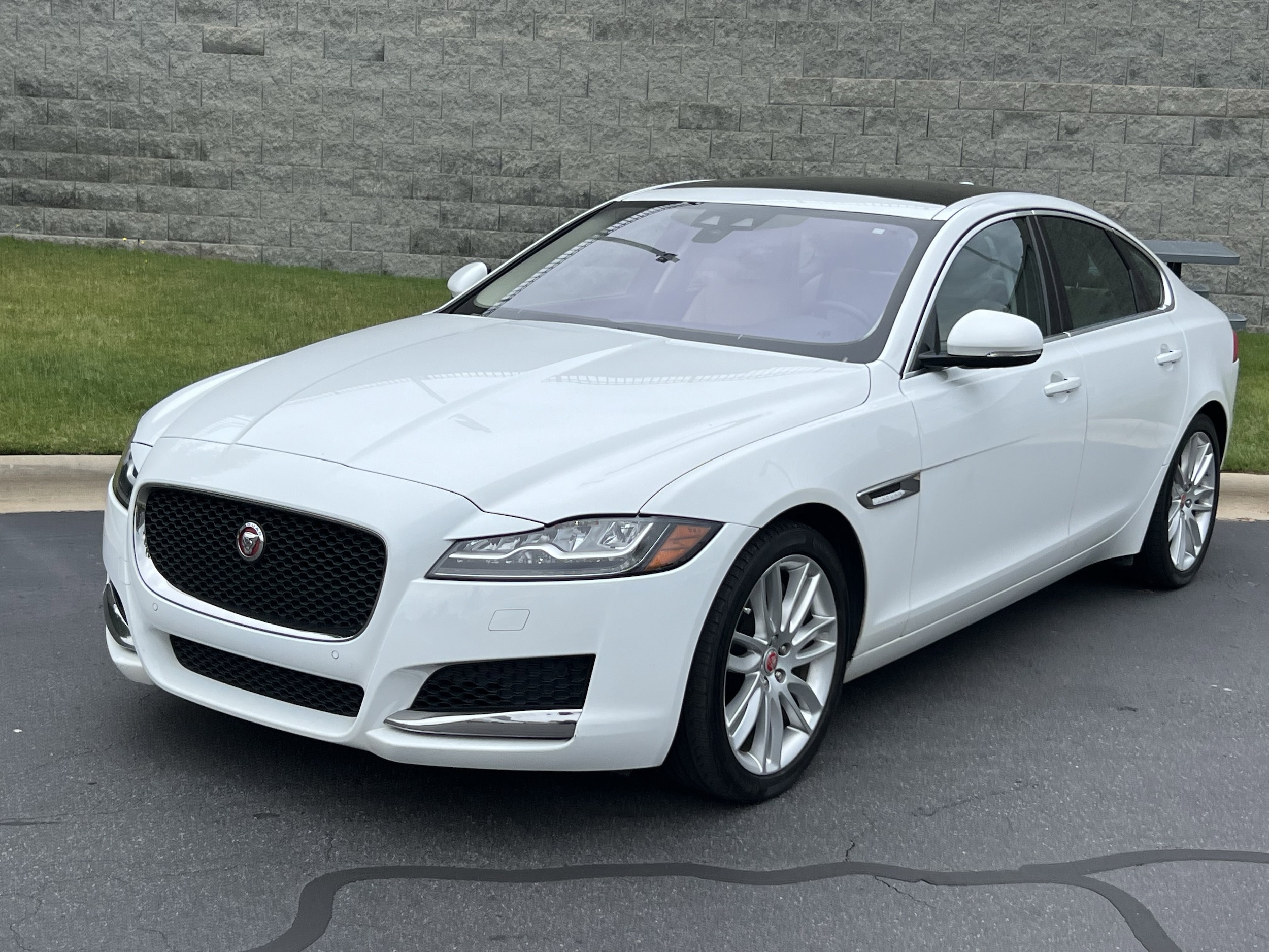 Jaguar XF 35t Prestige