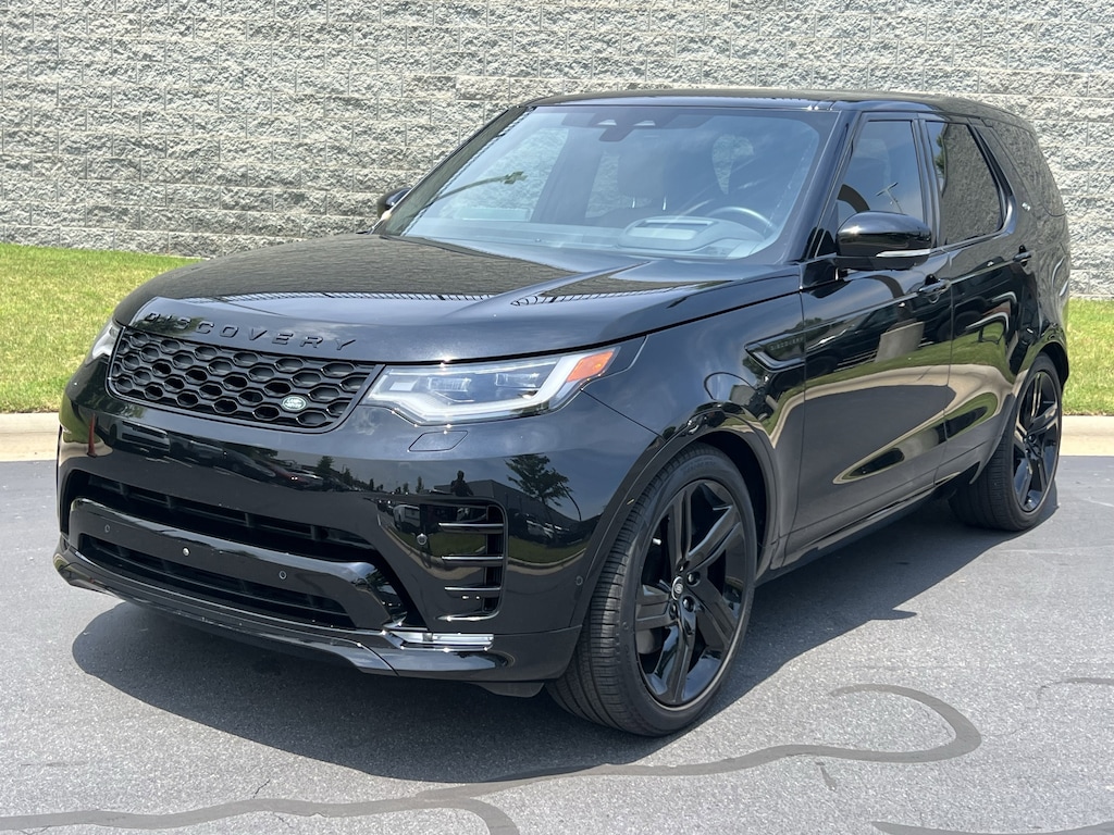 Certified 2025 Land Rover Discovery Dynamic SE SUV