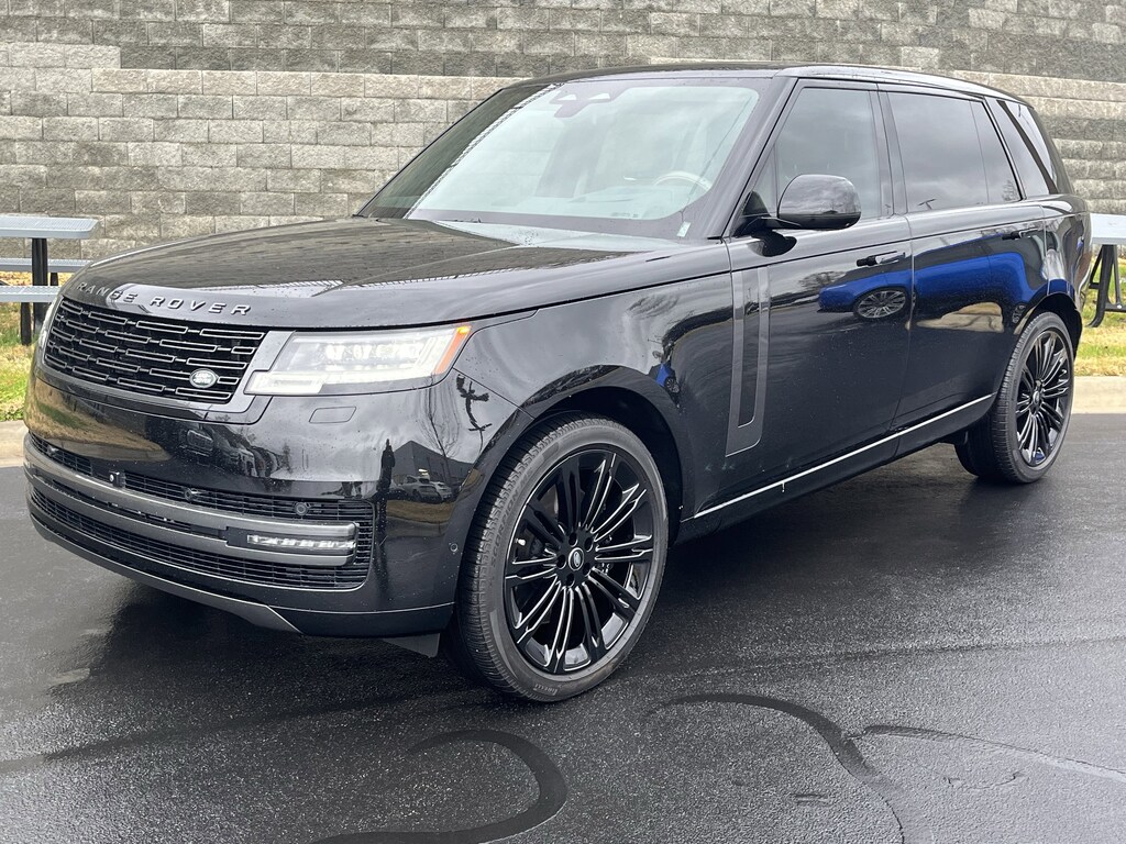 Used 2025 Land Rover Range Rover SE SUV