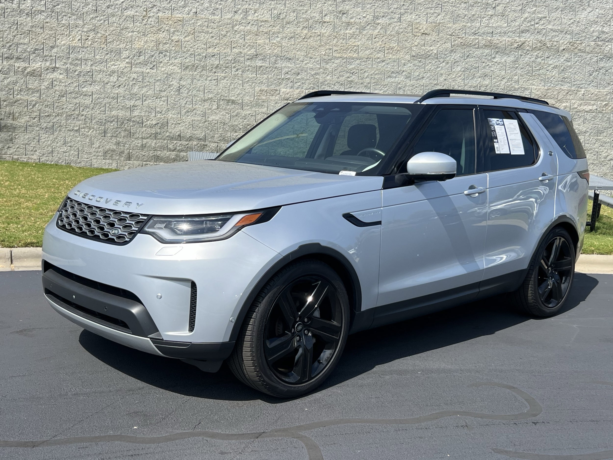 2023 Land Rover Discovery