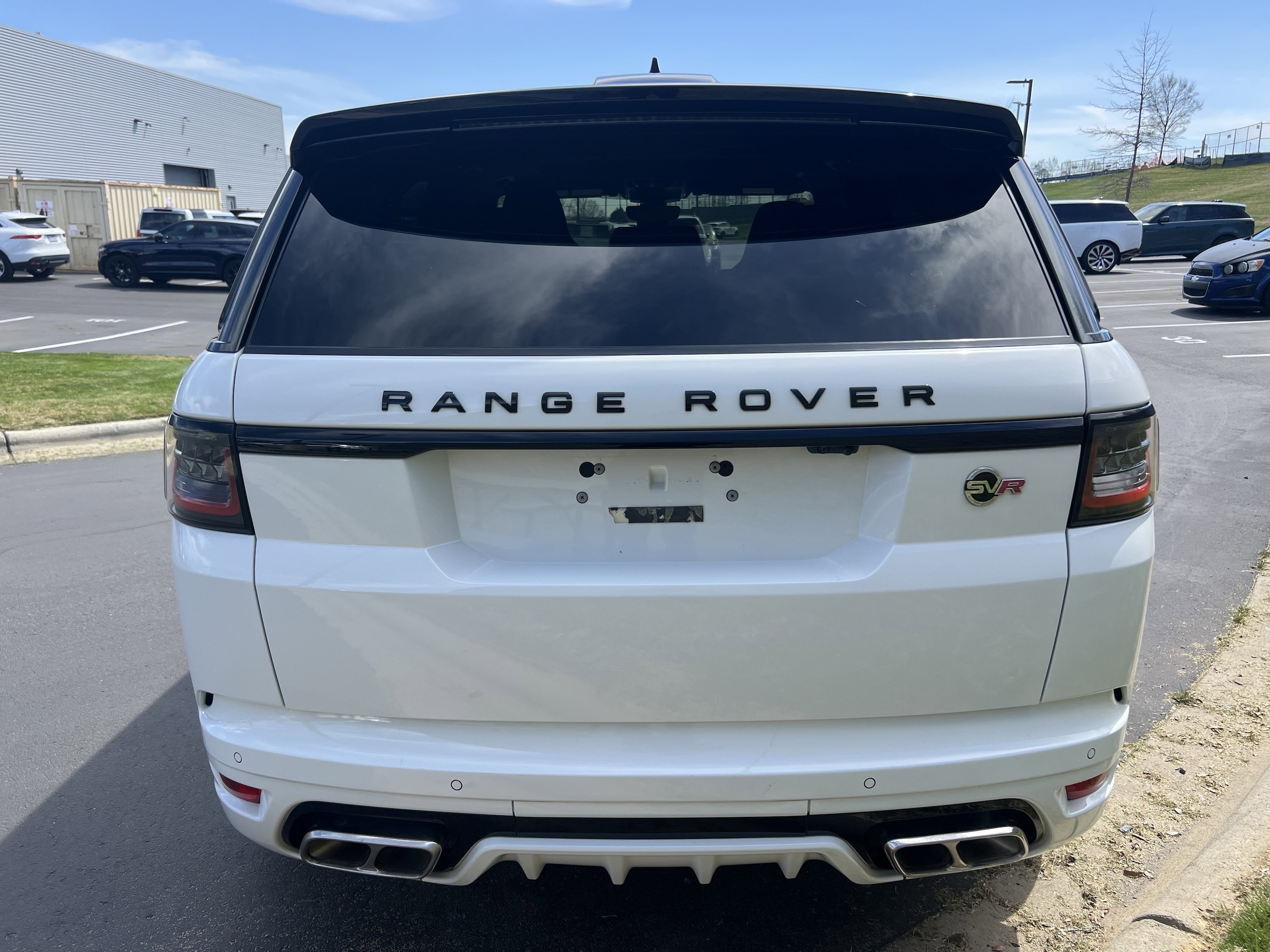 2022 Land Rover Range Rover Sport SVR photo 4