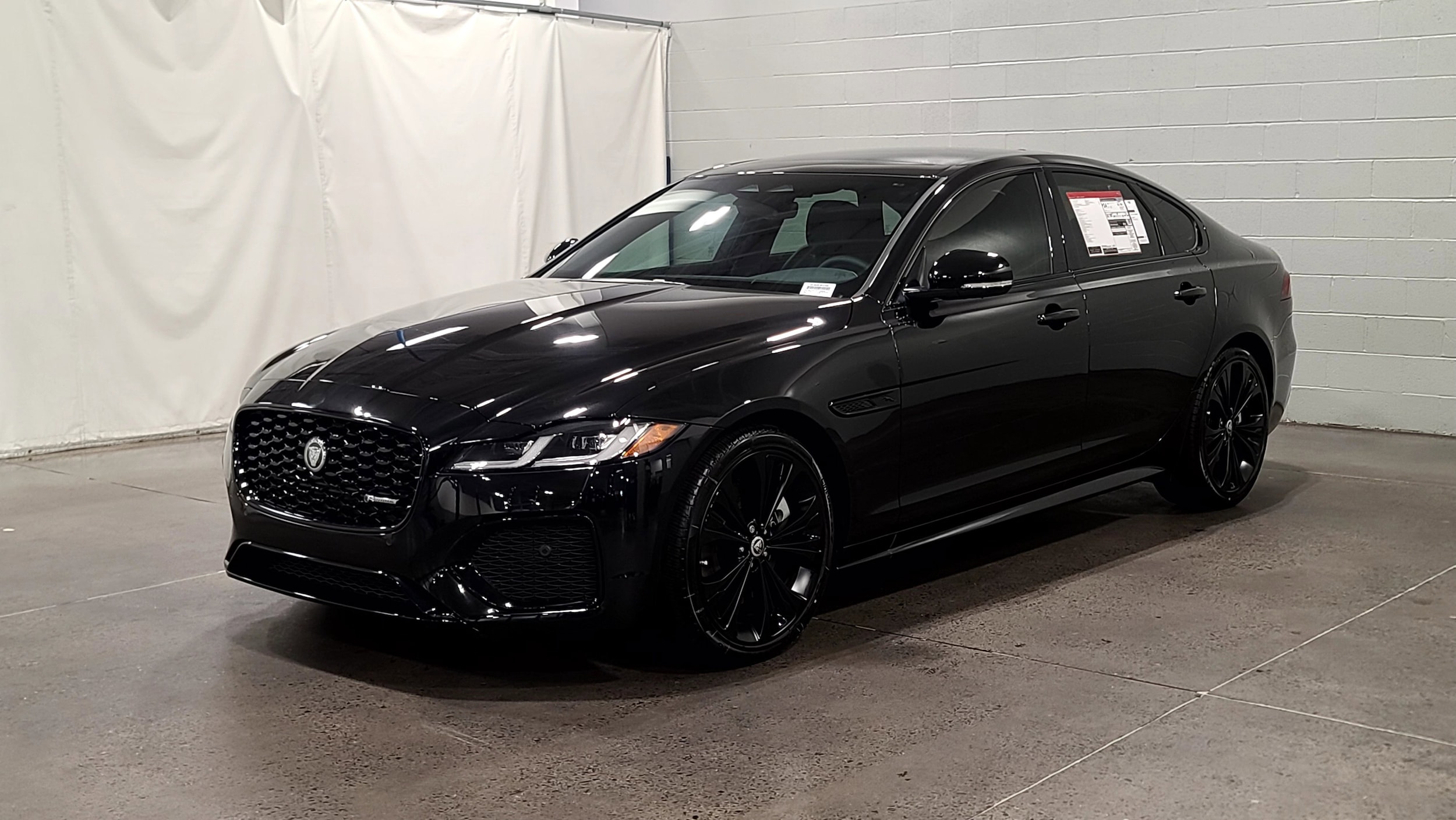 2024 Jaguar XF R-Dynamic SE