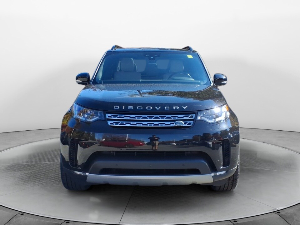2020 Land Rover Discovery HSE photo 2