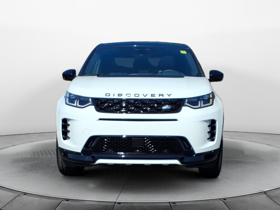 2025 Land Rover Discovery Sport Dynamic SE photo 2