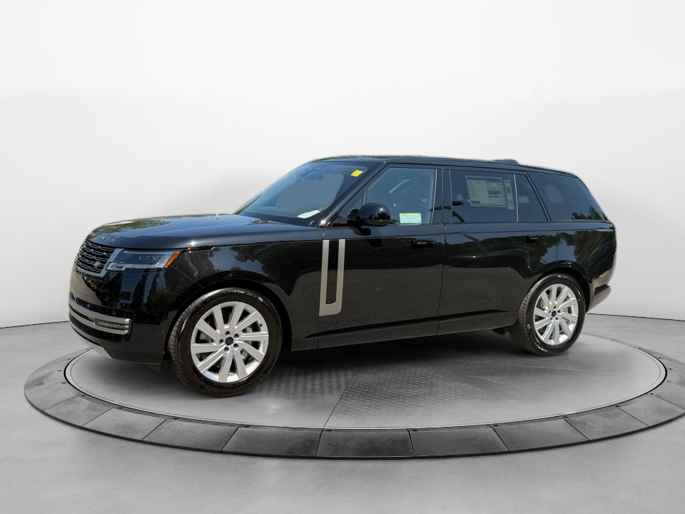 2026 Land Rover Range Rover 3.0 SE LWB 7's photo