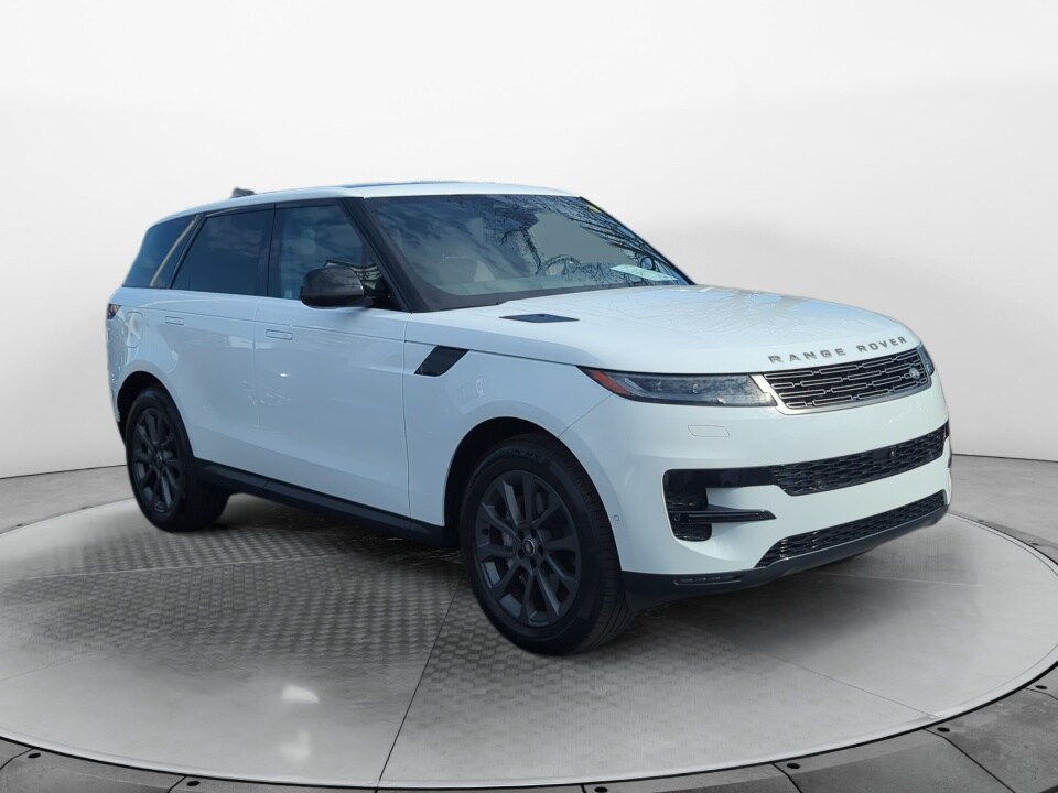 2025 Land Rover Range Rover Sport P360 S photo 3