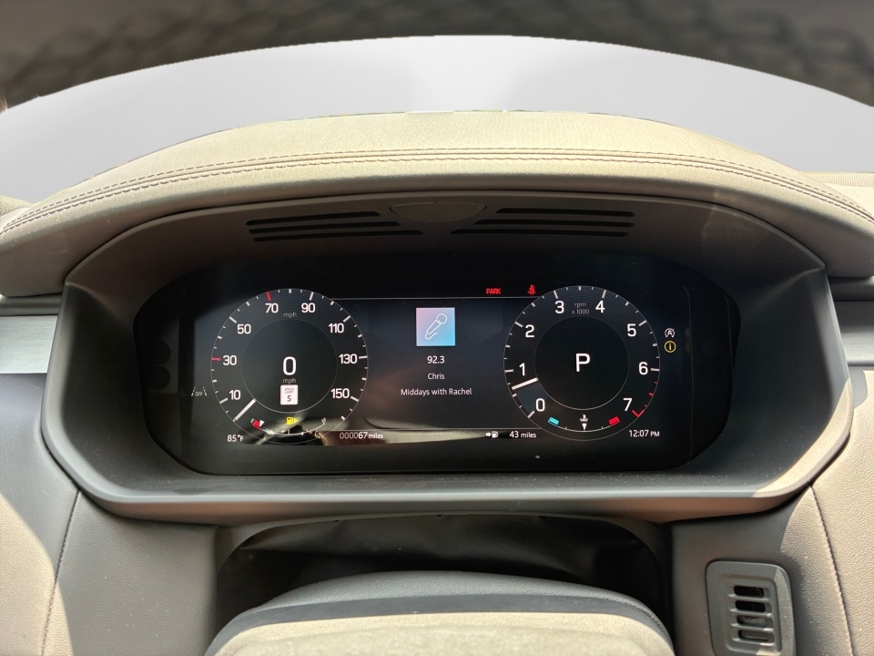 2026 Land Rover Discovery Tempest Edition - Photo 11