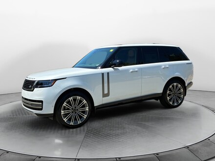 2026 Land Rover Range Rover SE SUV