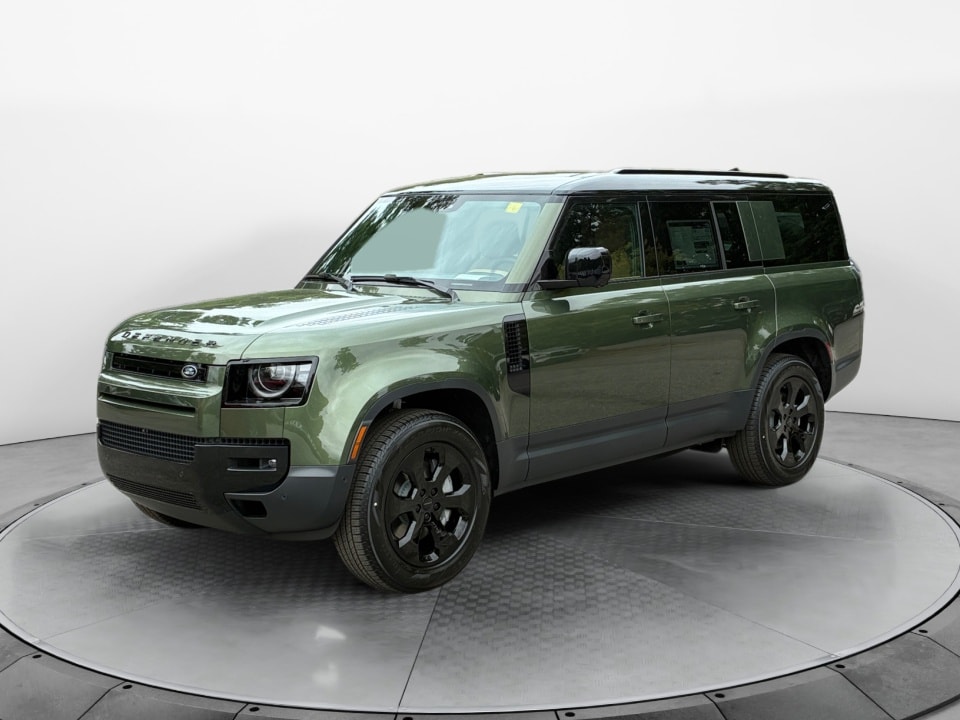 2026 Land Rover Defender 130 S P300's photo