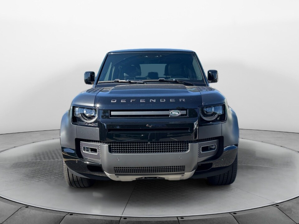 2024 Land Rover Defender Carpathian Edition photo 2