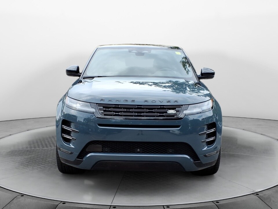2024 Land Rover Range Rover Evoque Dynamic SE photo 2