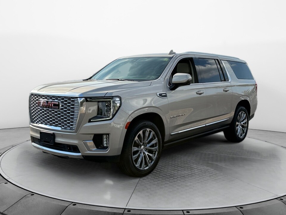 2021 Gmc Yukon XL Denali photo 3