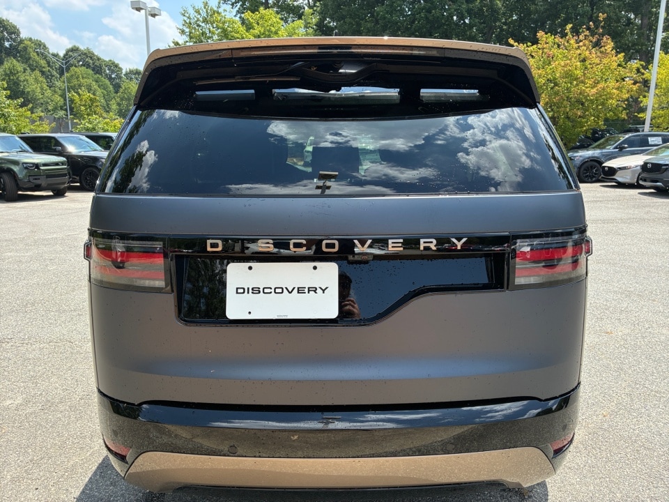 2026 Land Rover Discovery Tempest Edition - Photo 14