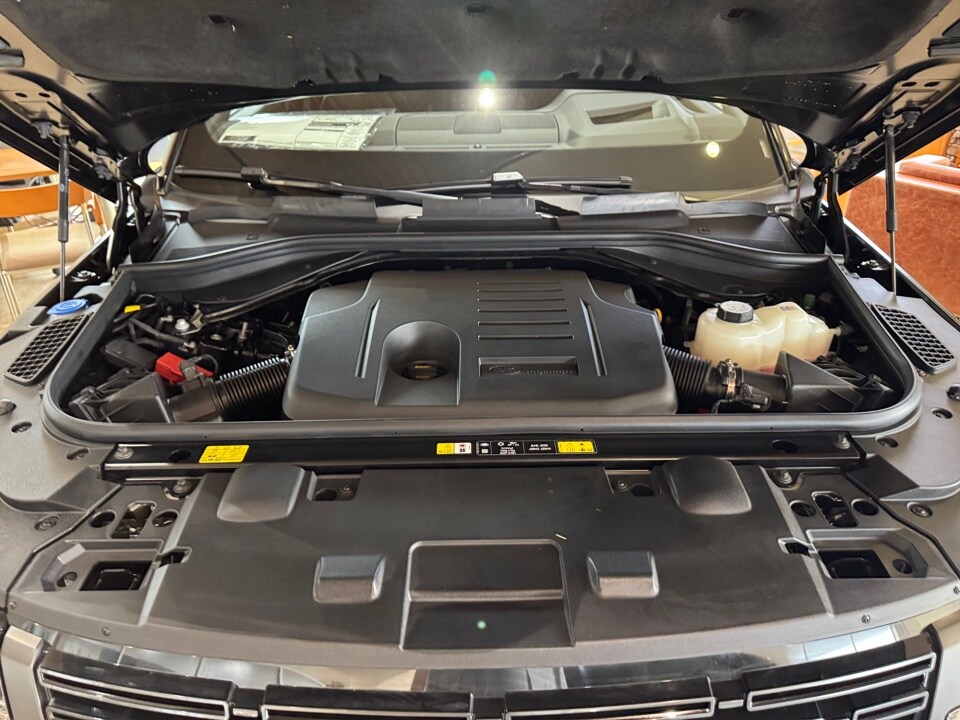2025 Land Rover Range Rover Sport Dynamic SE - Photo 16