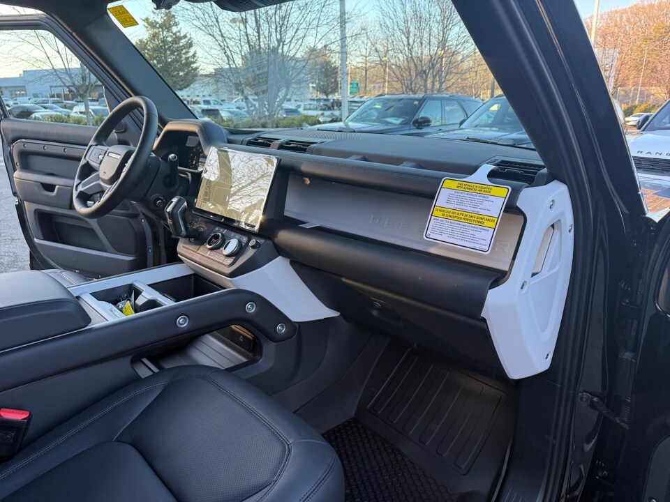 2026 Land Rover Defender X-Dynamic SE - Photo 26