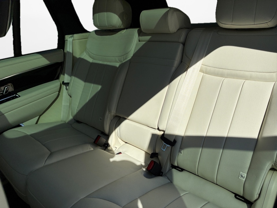2026 Land Rover Range Rover SE - Photo 11