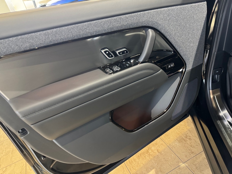 2025 Land Rover Range Rover Sport Dynamic SE - Photo 32