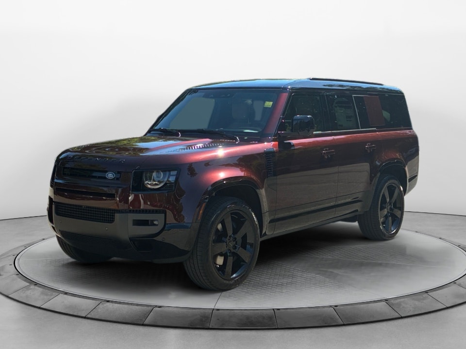 2026 Land Rover Defender 130 X-Dynamic SE P400's photo