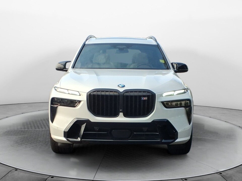 2023 Bmw X7 M60i photo 2