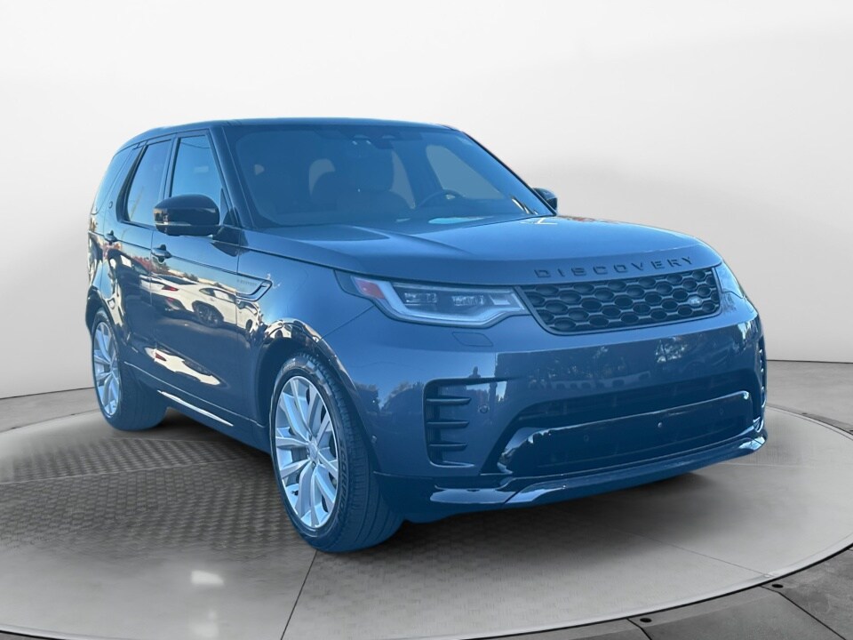 2024 Land Rover Discovery P360 Dynamic SE photo 3