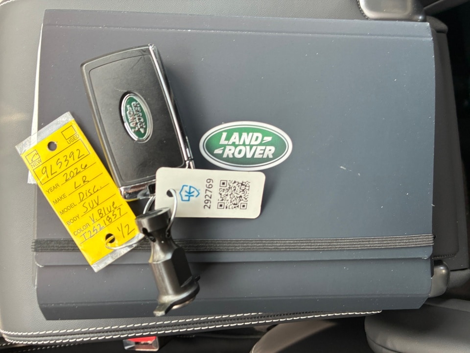 2026 Land Rover Discovery Tempest Edition - Photo 34
