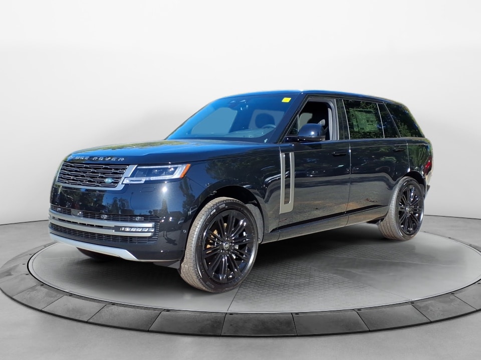 2025 Land Rover Range Rover SE's photo