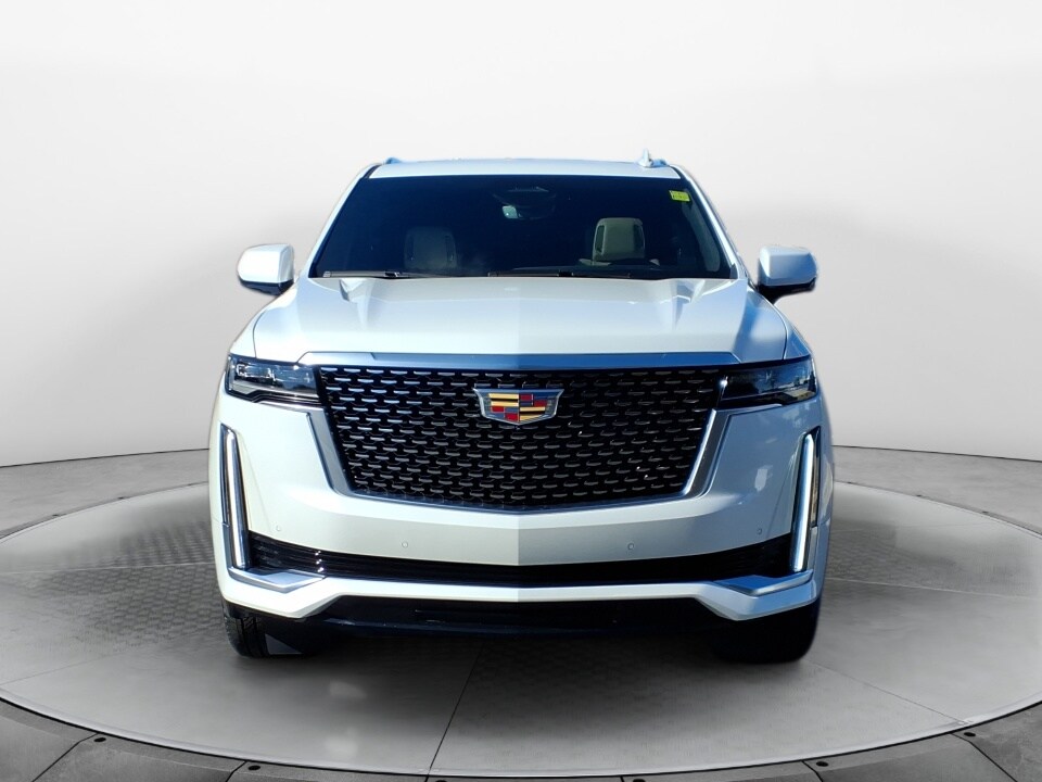 2024 Cadillac Escalade Premium Luxury photo 2