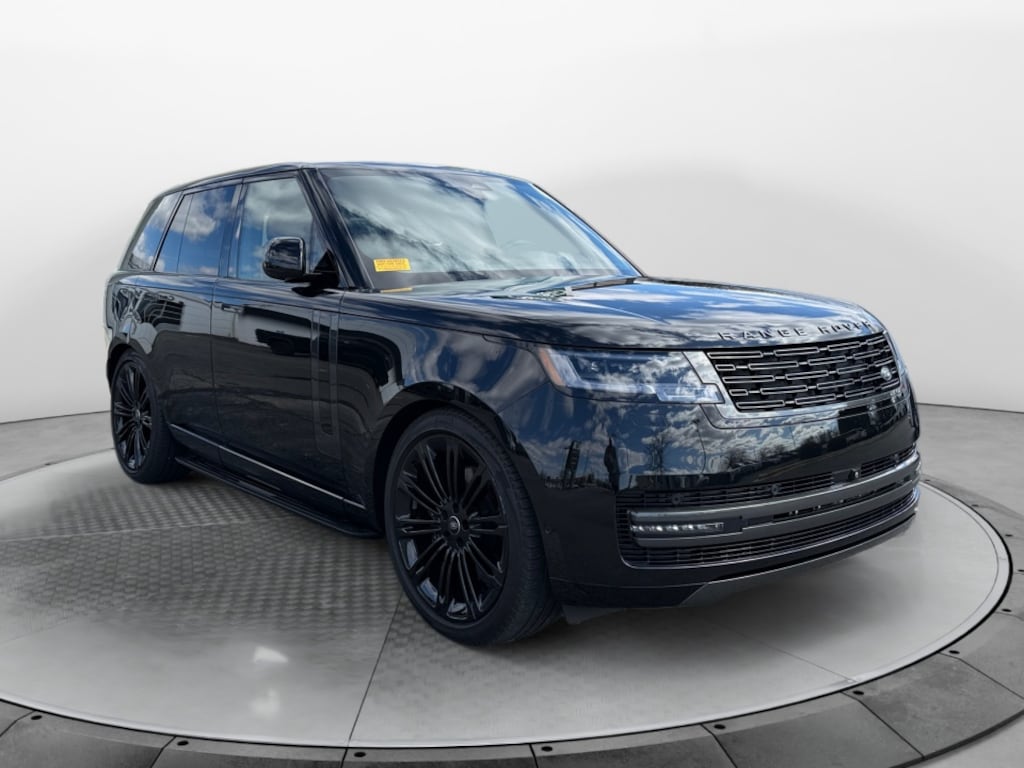 Certified 2024 Land Rover Range Rover P400 SE SUV