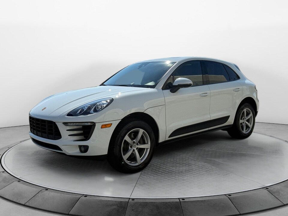 2018 Porsche Macan Base photo 3