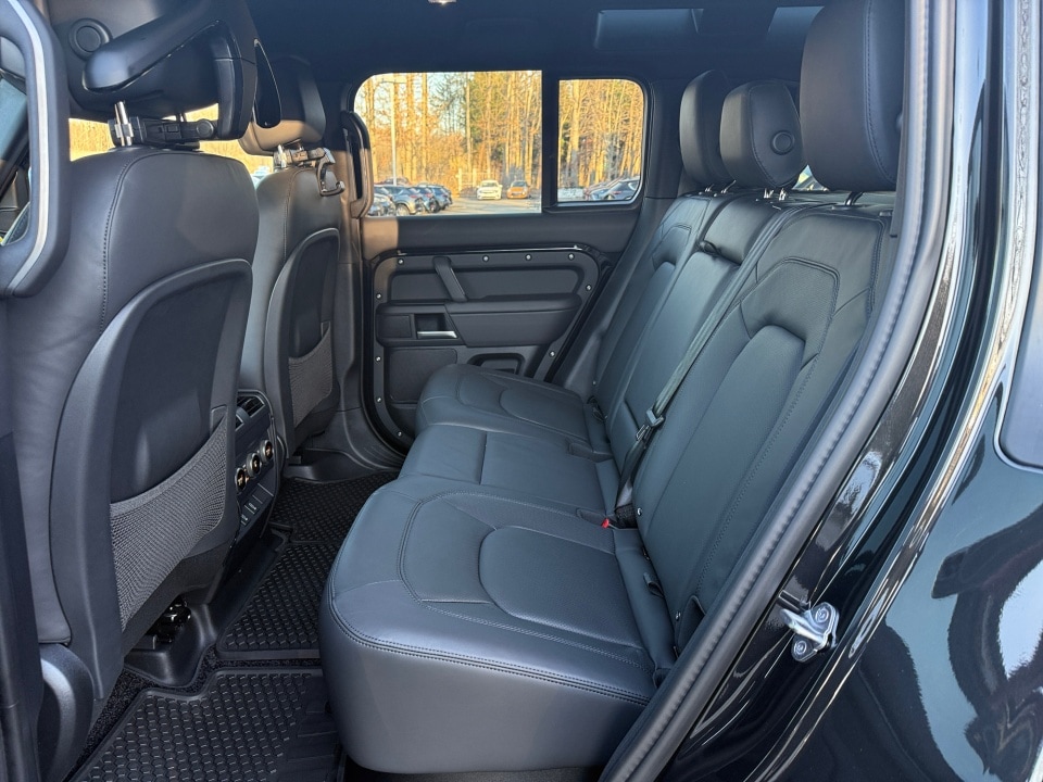 2026 Land Rover Defender X-Dynamic SE - Photo 19
