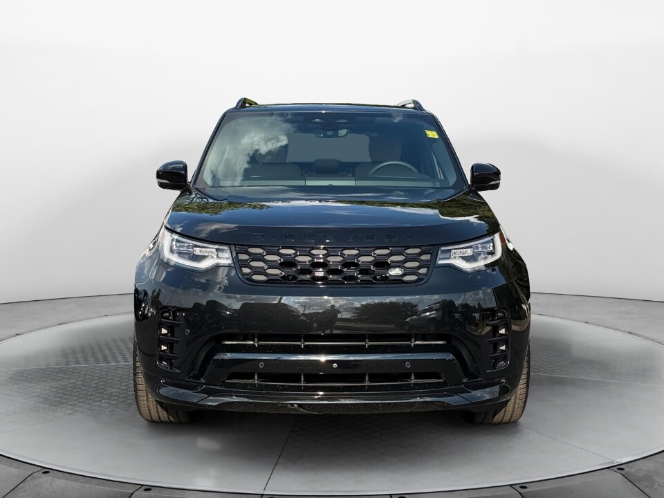 2024 Land Rover Discovery P360 Dynamic SE photo 2