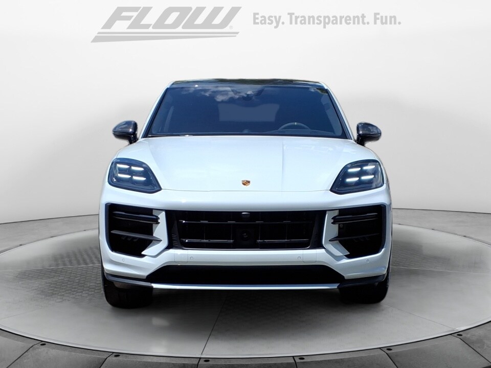 2024 Porsche Cayenne Coupe Turbo GT photo 2