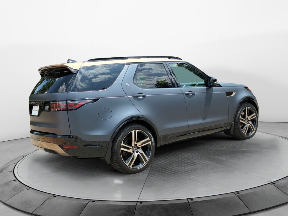 2026 Land Rover Discovery Tempest Edition - Photo 7