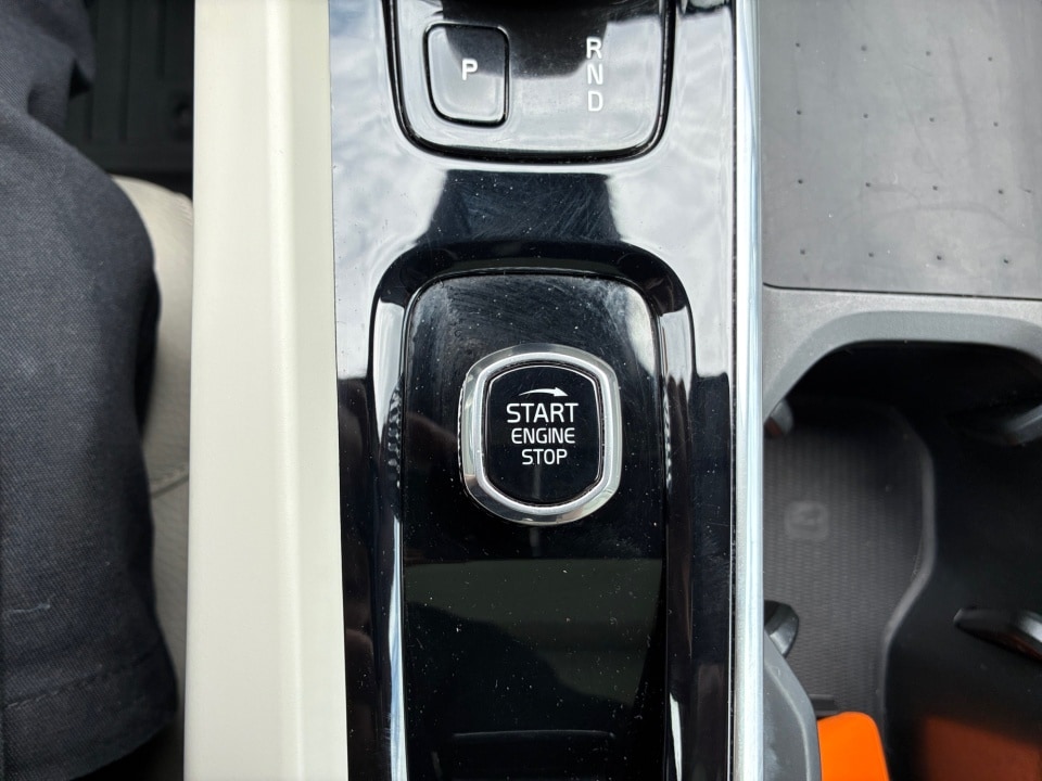 2022 Volvo XC60 Momentum - Photo 20