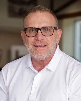 Staff member Sheldon Hedrick from ID_08d0c1