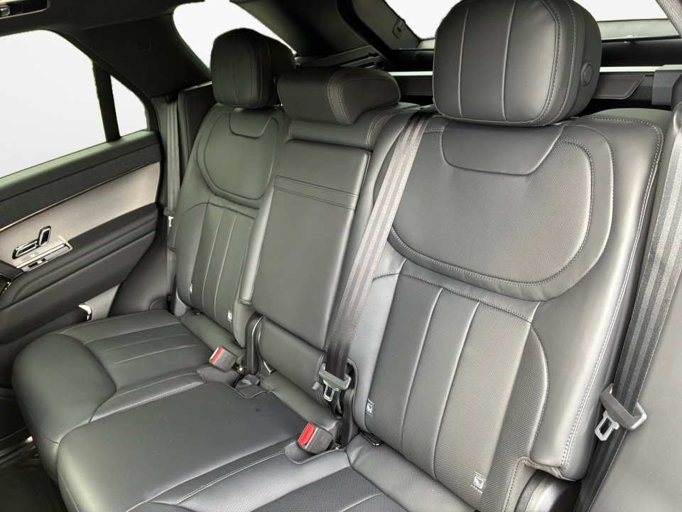 2026 Land Rover Range Rover Sport SE - Photo 12