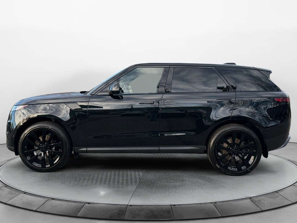 2026 Land Rover Range Rover Sport SE