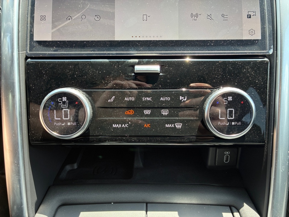 2026 Land Rover Discovery Tempest Edition - Photo 18