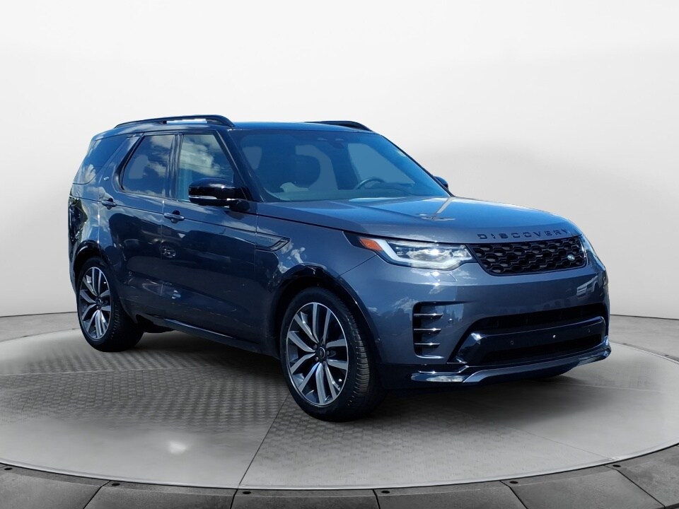 2024 Land Rover Discovery SE photo 3