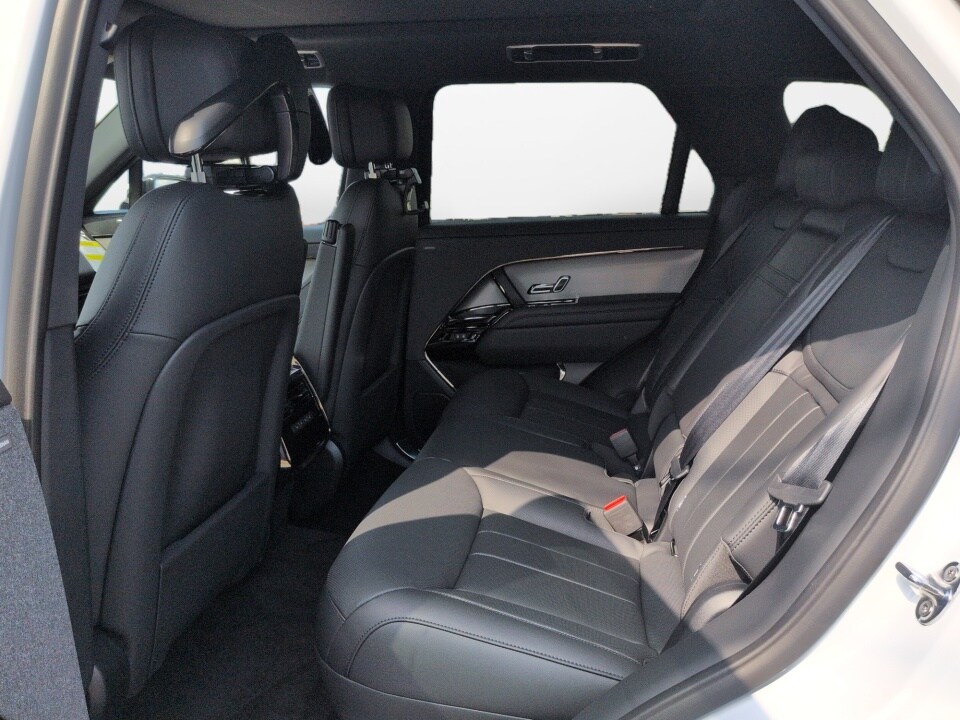 2025 Land Rover Range Rover Sport Dynamic SE - Photo 13