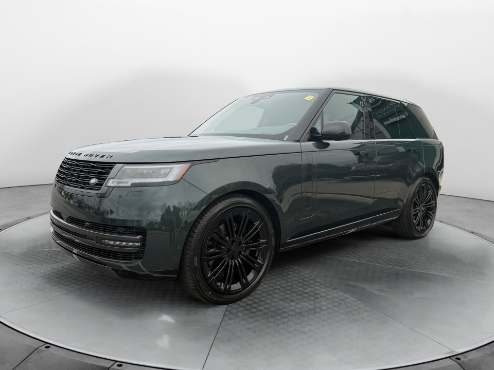 2026 Land Rover Range Rover SE's photo