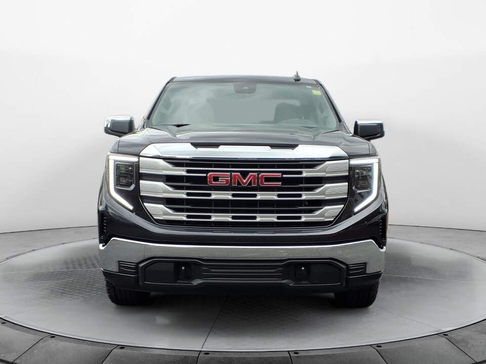 2022 Gmc Sierra 1500 SLE photo 2