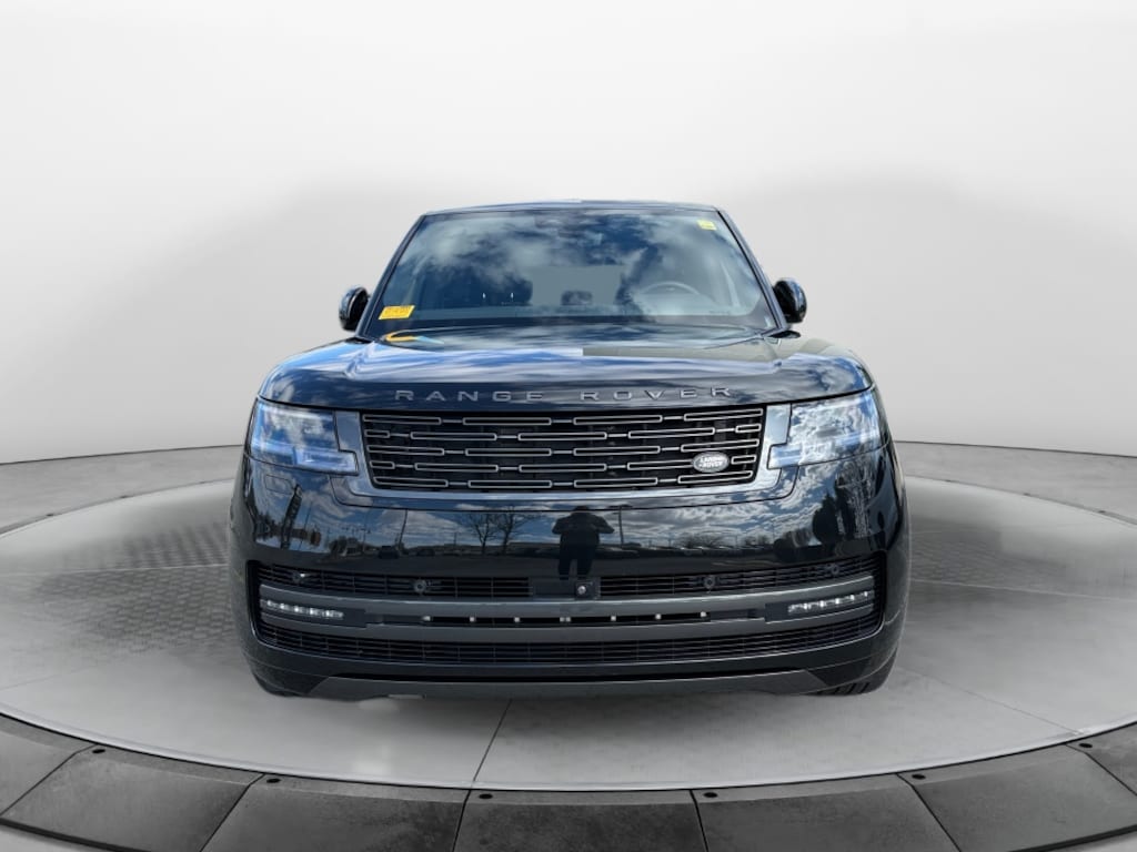 Certified 2024 Land Rover Range Rover P400 SE SUV