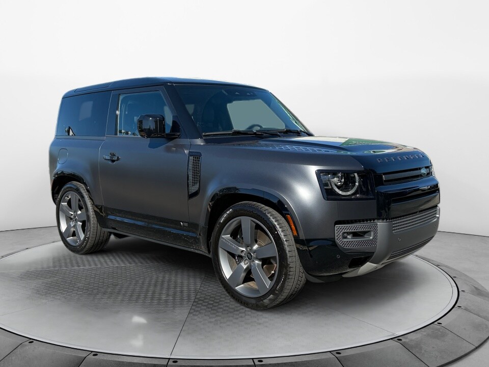 2024 Land Rover Defender Carpathian Edition photo 3