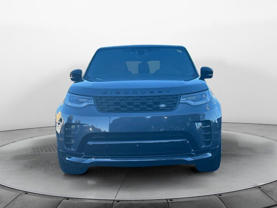 2024 Land Rover Discovery P360 Dynamic SE photo 2