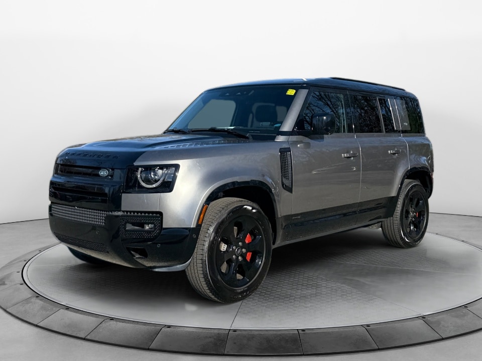 2024 Land Rover Defender X's photo