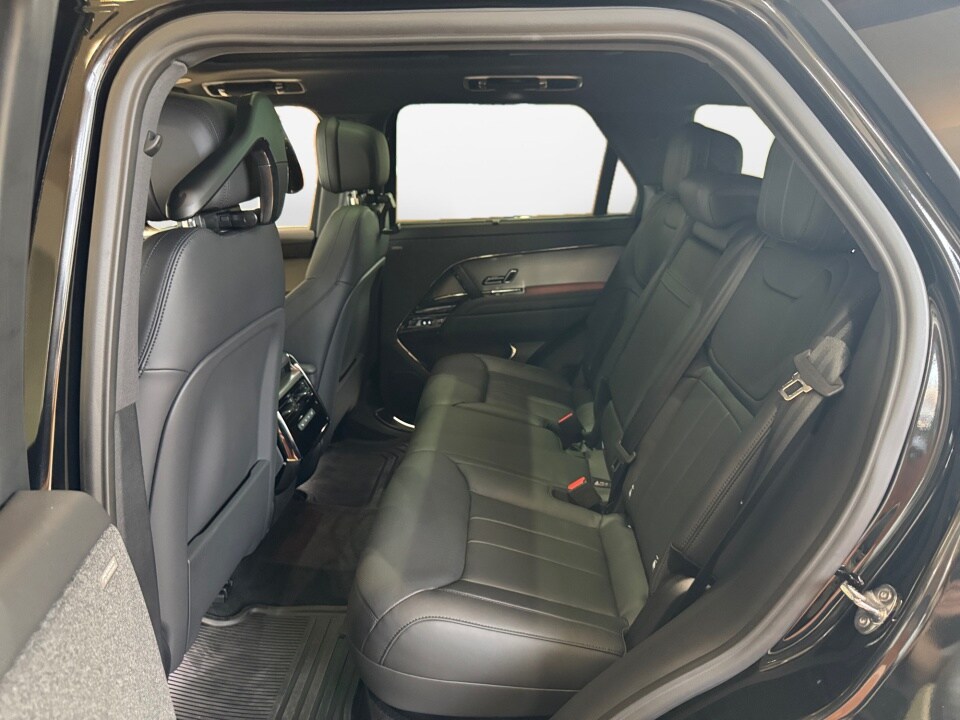 2025 Land Rover Range Rover Sport Dynamic SE - Photo 13